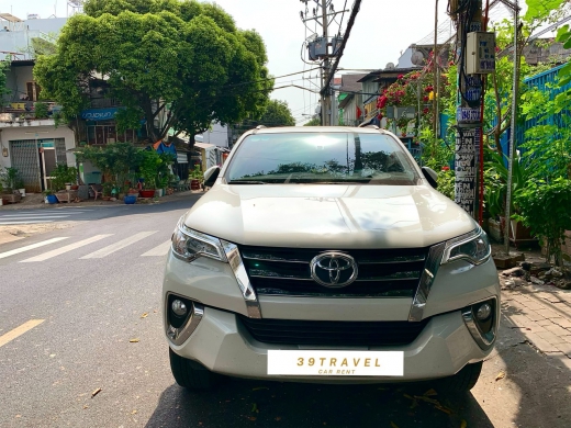 Cho Thuê Xe TOYOTA FORTUNER 2019